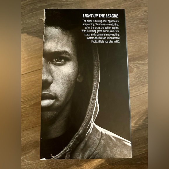 Official NFL Bluetooth Football - Picture 6 of 10